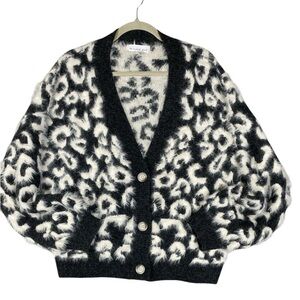 Threaded Leaf abstract Leopard Print Cardigan ultra soft and fluffy XL black/wht